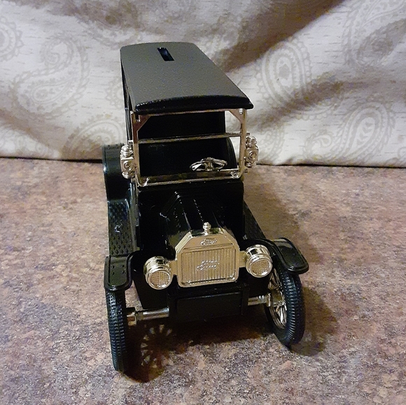 Ford Motor Company Officially Licensed Champion Sp - Picture 12 of 12